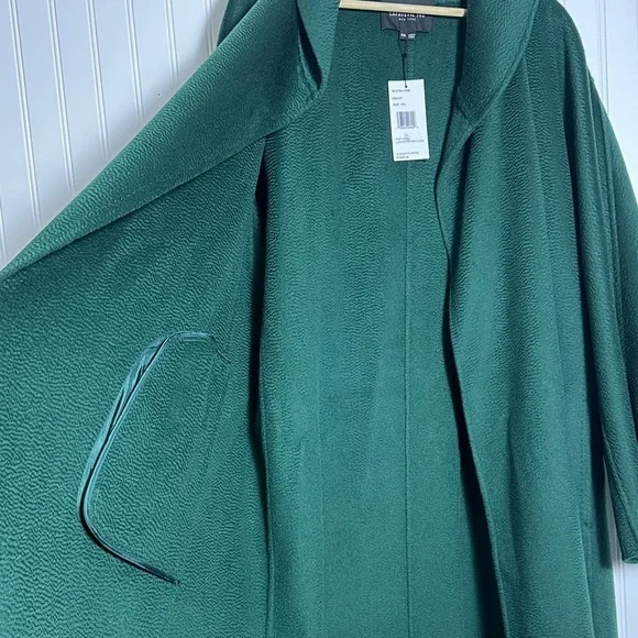 Lafayette 148 New York Yara Cashmere
Coat XXL. - Picture 14 of 14